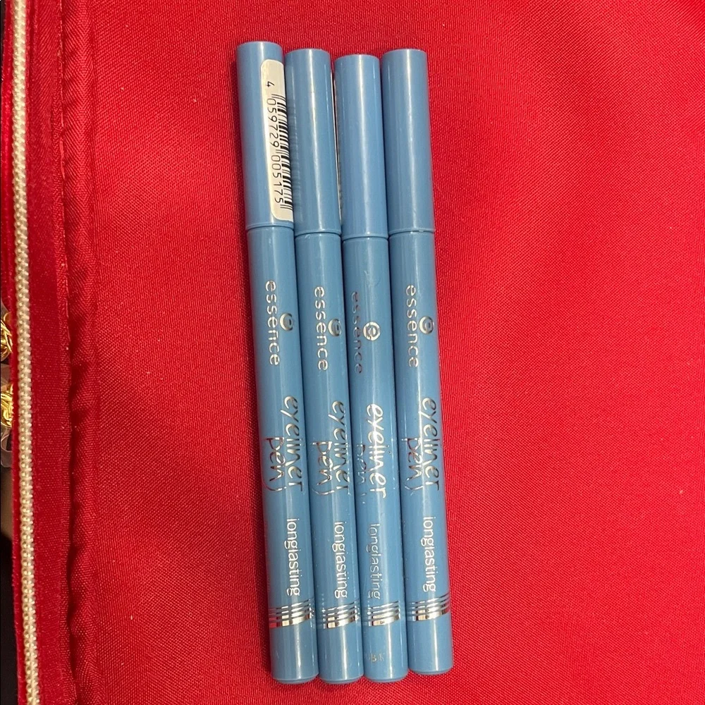 Essence long lasting eyeliner pen